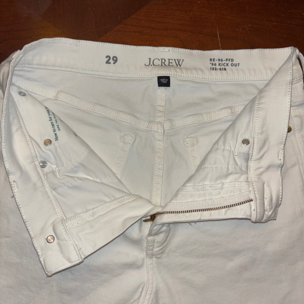 J Crew | Women's‎ Size 29 | White Kick Out Jeans | Gold Rivets and Buttons - Picture 2 of 10